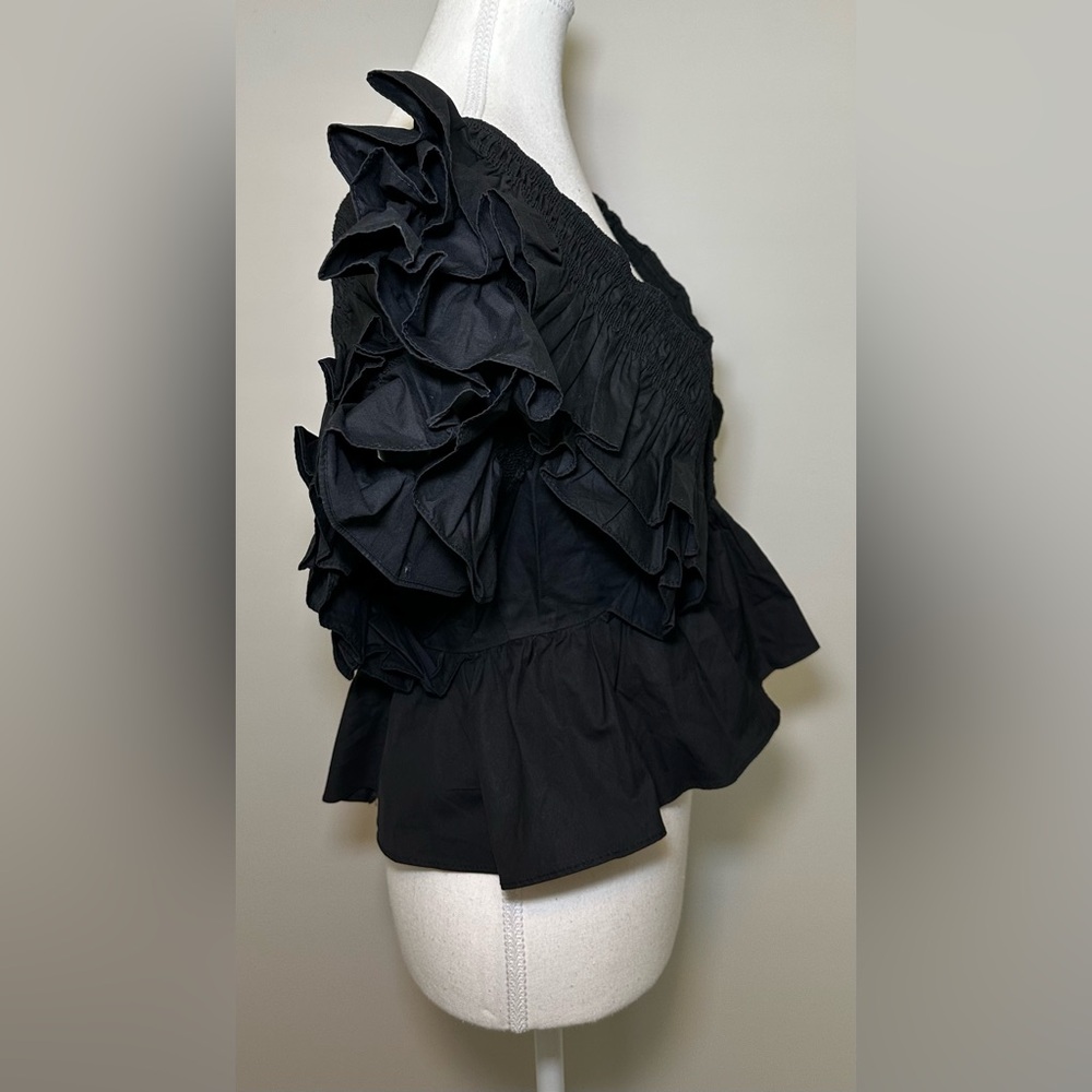Nasty Gal ruffle pointed dramatic shoulder puff black peplum deep v-neck fashion - Picture 9 of 11